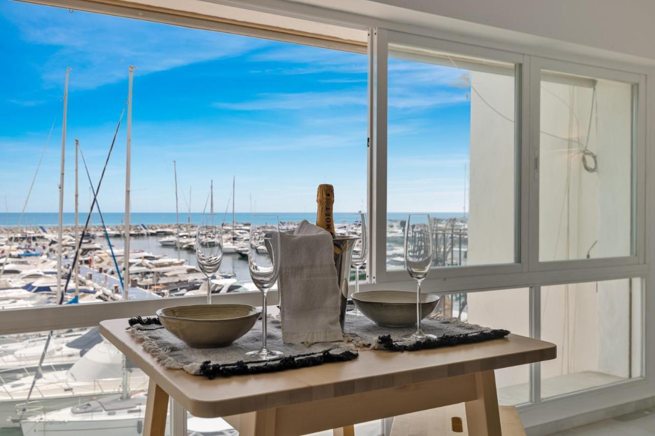 Luxurious Frontline Penthouse In Puerto Banus Apartamento Marbella Exterior foto