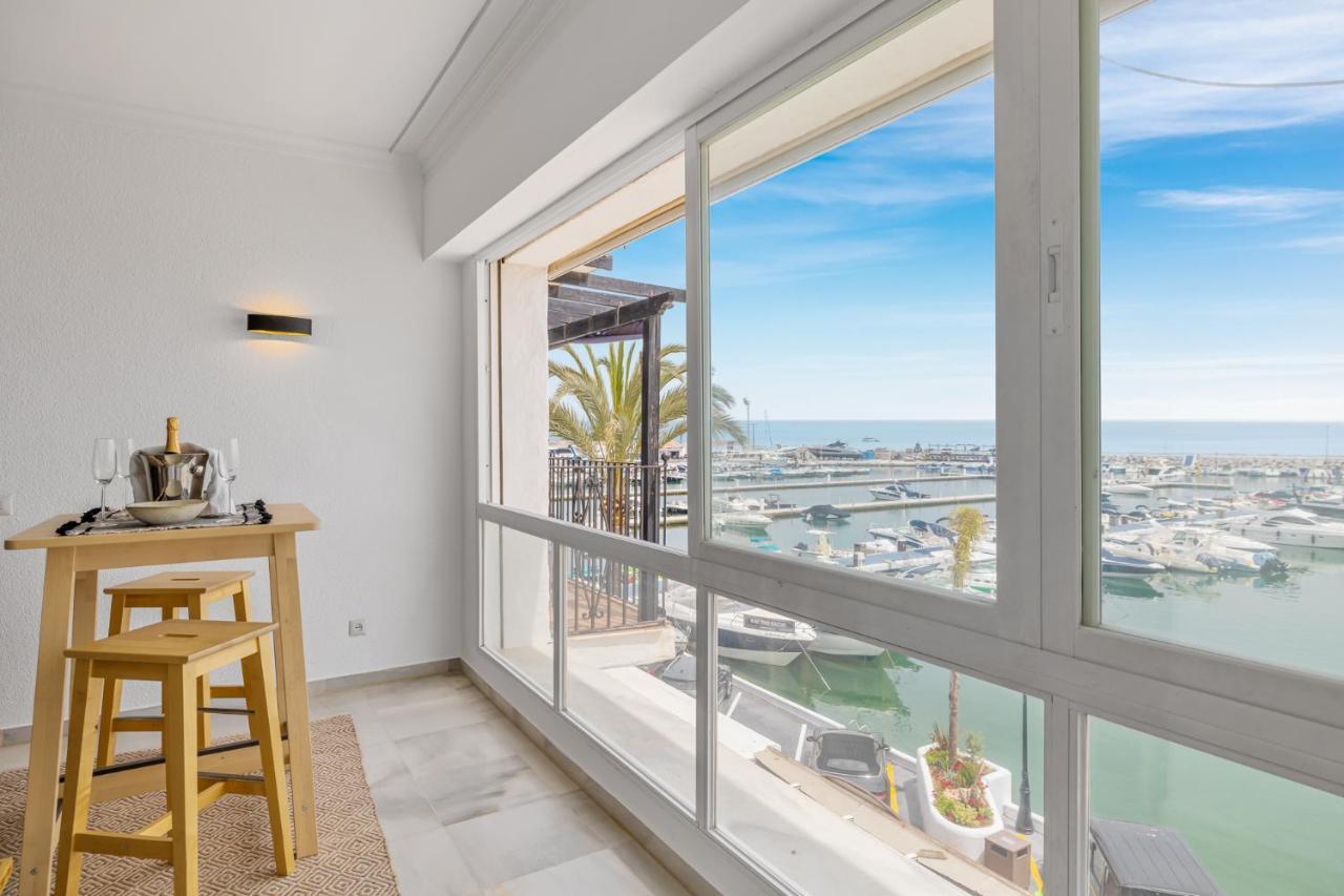 Luxurious Frontline Penthouse In Puerto Banus Apartamento Marbella Exterior foto