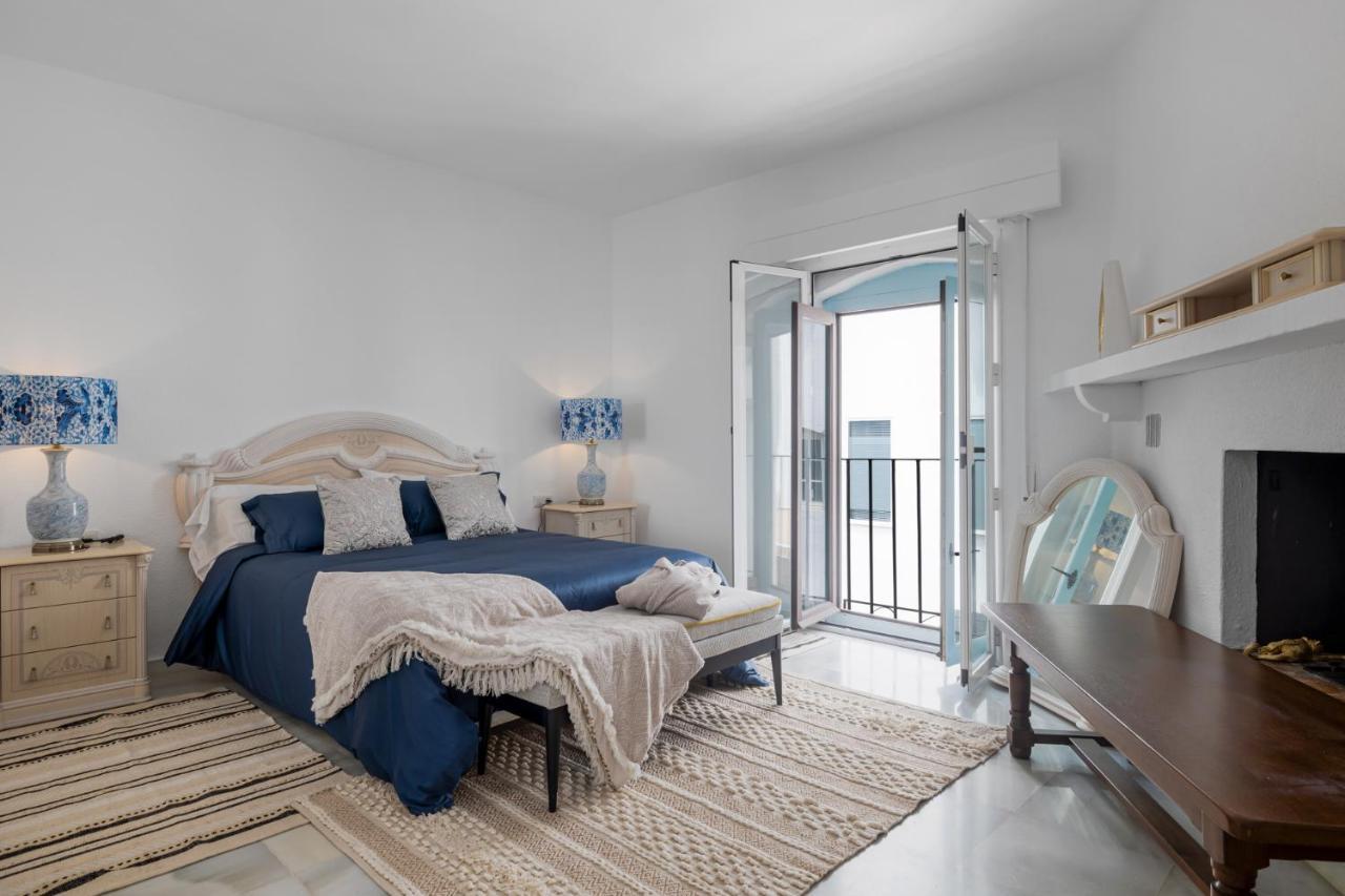 Luxurious Frontline Penthouse In Puerto Banus Apartamento Marbella Exterior foto